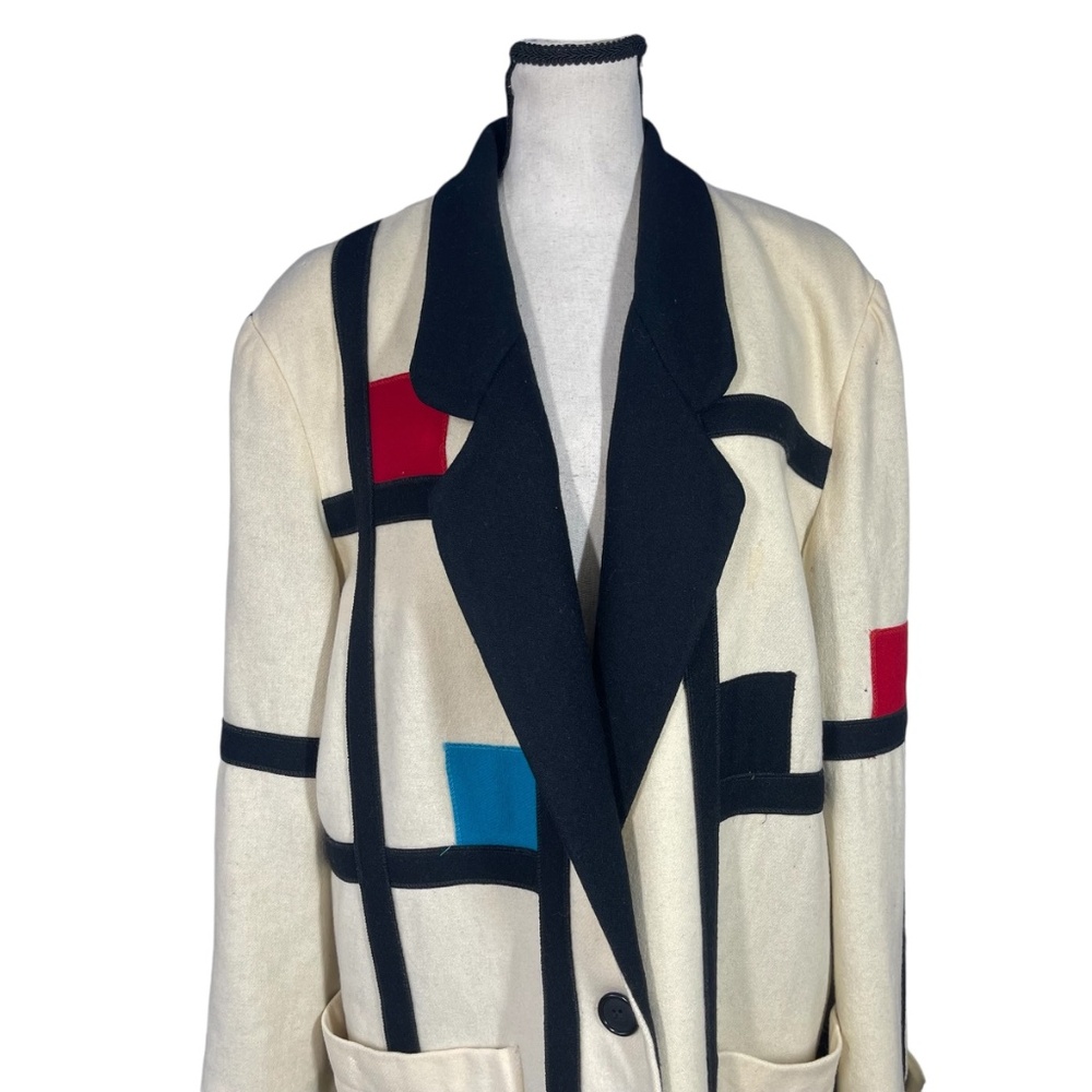 Leslie Fay Abstract Print Coat - Picture 3 of 4